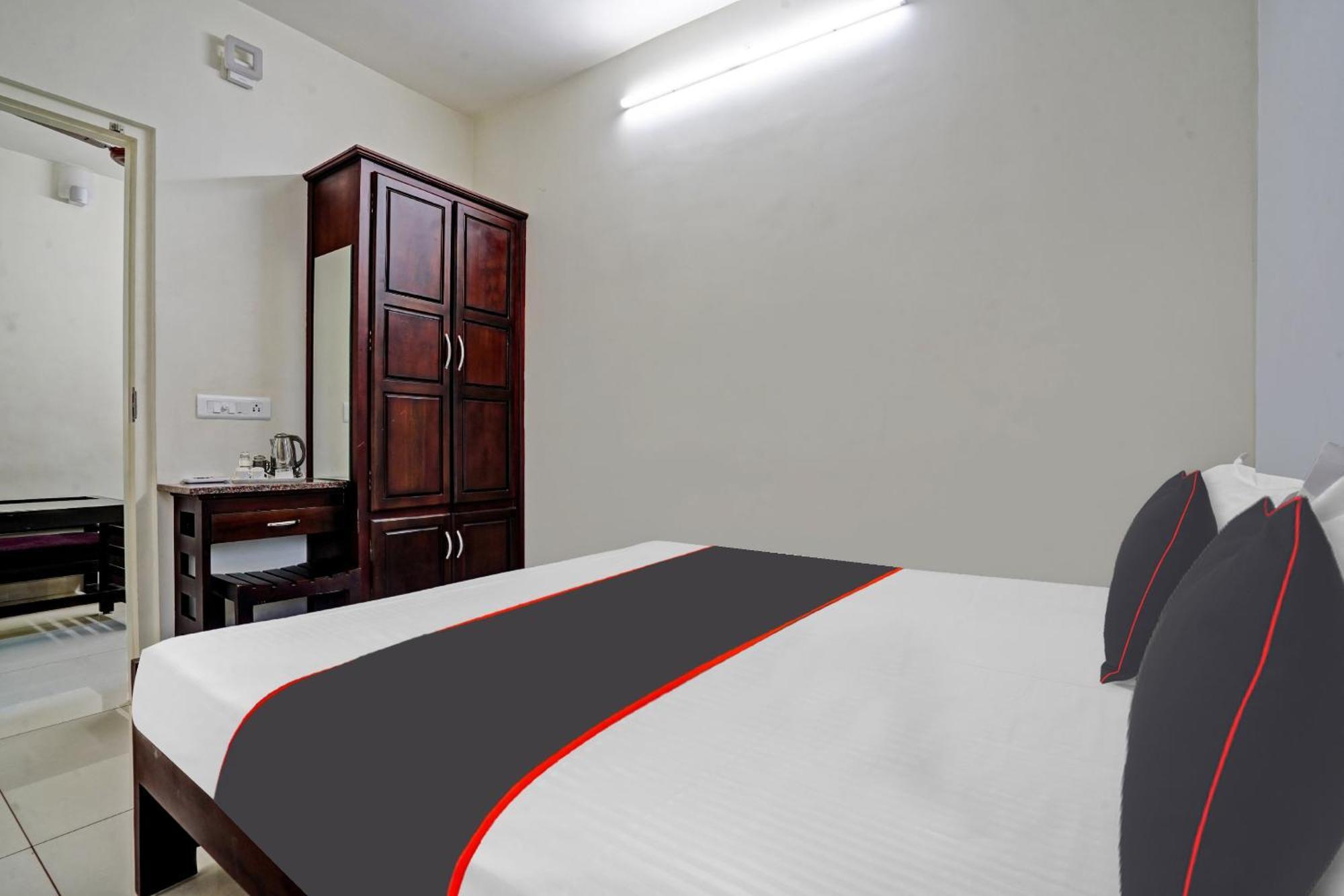 Collection O White House Pearl Hotell Kochi Eksteriør bilde